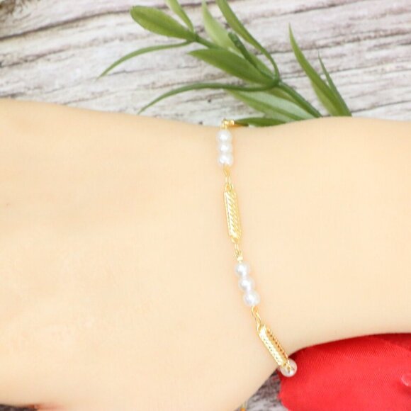 "Trendy Bracelet for Girls & Women – Cute, Adjustable & Gift-Ready | MLCRC1737 - Picture 9 of 10